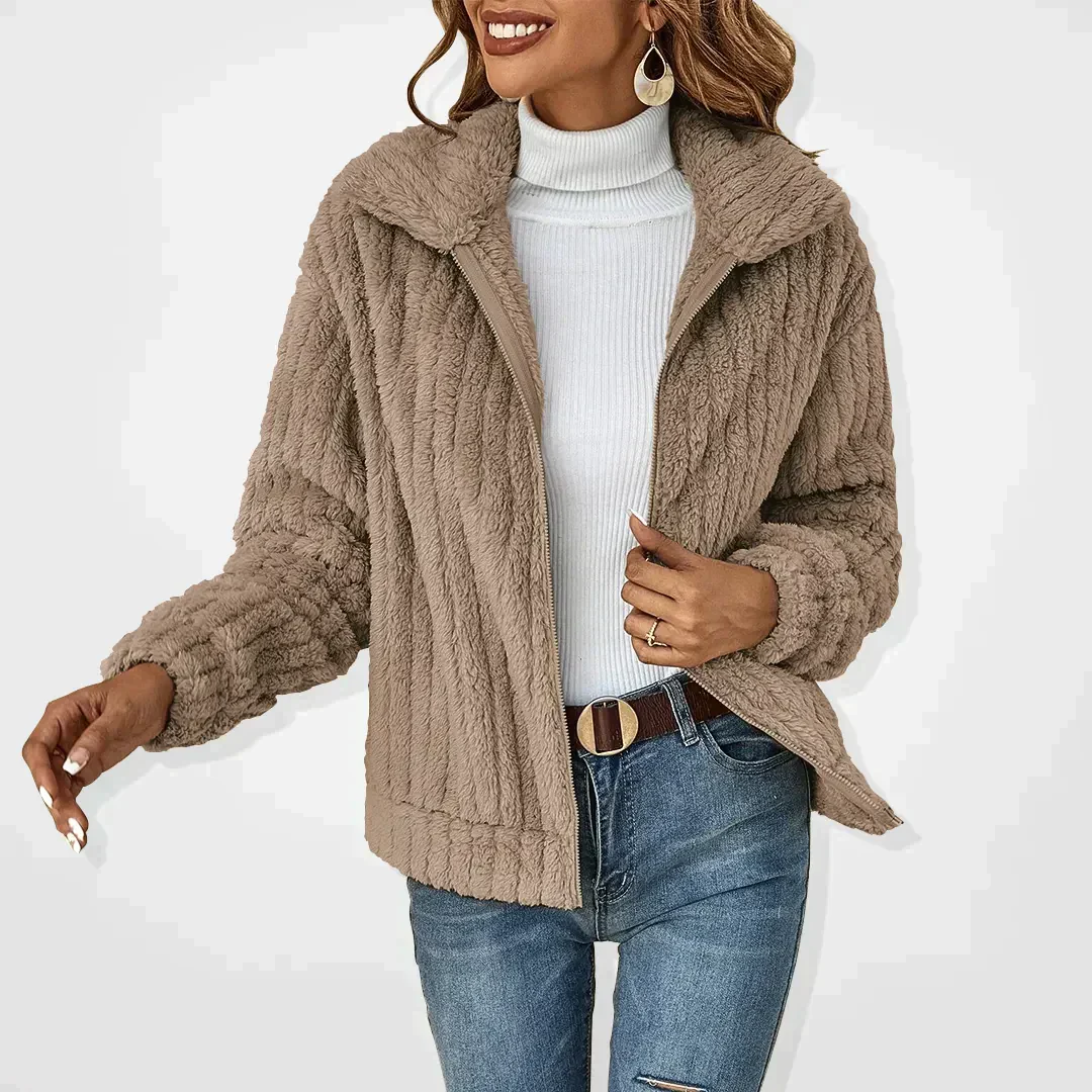 Femmora Paris™ | Cardigan élégant en Peluche